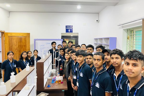 WhatsApp Image 2025-09-23 at 10.32.38 AM (2)